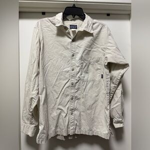 $119 MSRP Men's Patagonia 100% Organic cotton Cream Button-Up shirt size small
